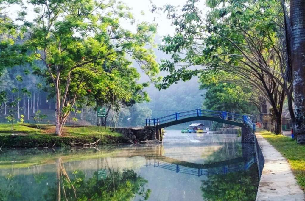 Tempat Wisata Dekat Stasiun Sukabumi Yang Indah Dan Hits Blog Mamikos