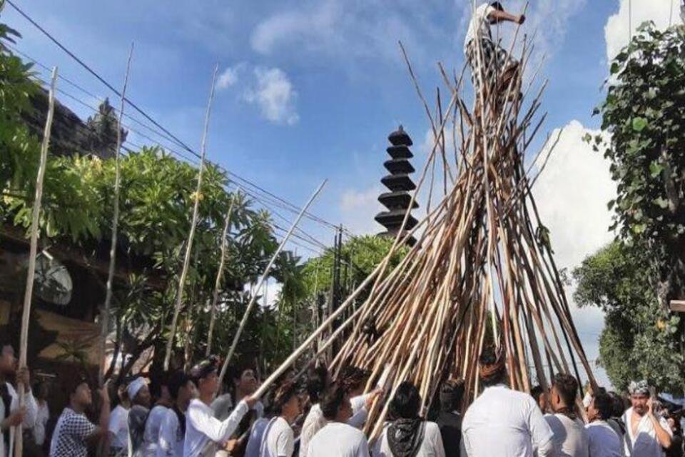 9 Contoh Kearifan Lokal Masyarakat Bali Beserta Keterangannya