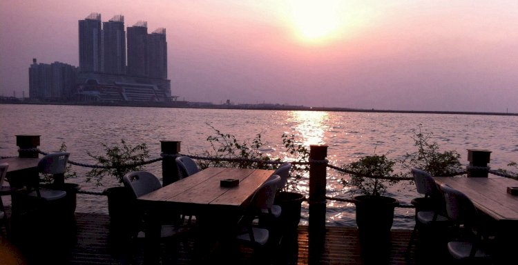 Tempat Makan View Bagus di Jakarta dengan Nuansa Alam Romantis