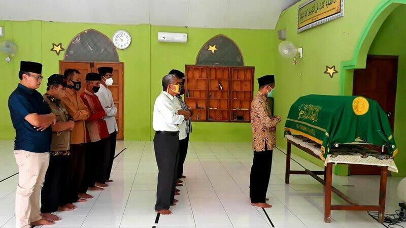 Bacaan Niat Sholat Jenazah Tata Cara Sholat Jenazah Laki Laki Dan