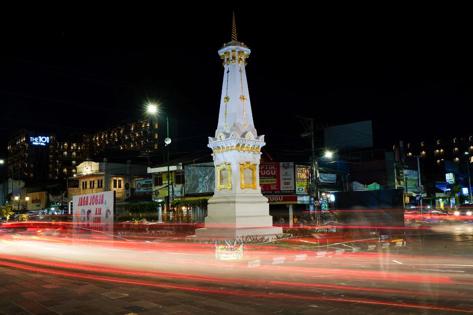 30 Oleh-oleh Khas Jogja yang Awet, Murah, dan Wajib Dibeli Wisatawan