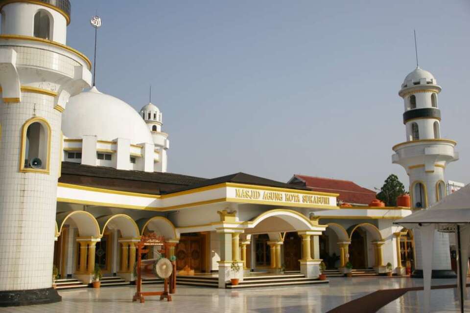 10 Tempat Wisata Dekat Stasiun Sukabumi yang Indah dan Hits