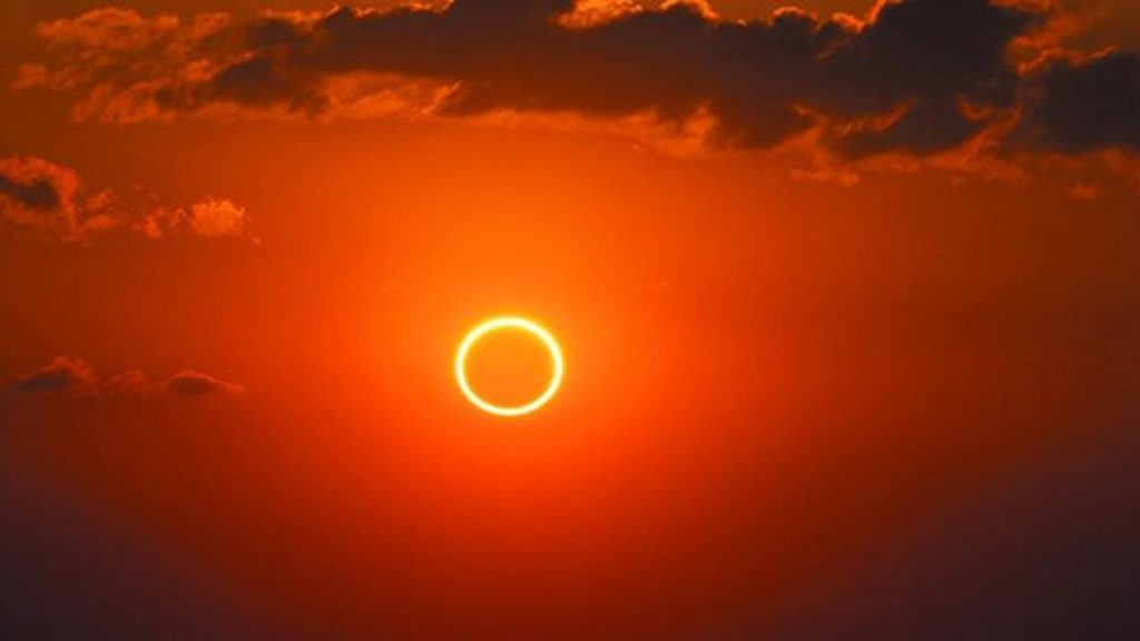 Dampak buruk yang terjadi jika seseorang melihat peristiwa gerhana matahari secara langsung yaitu
