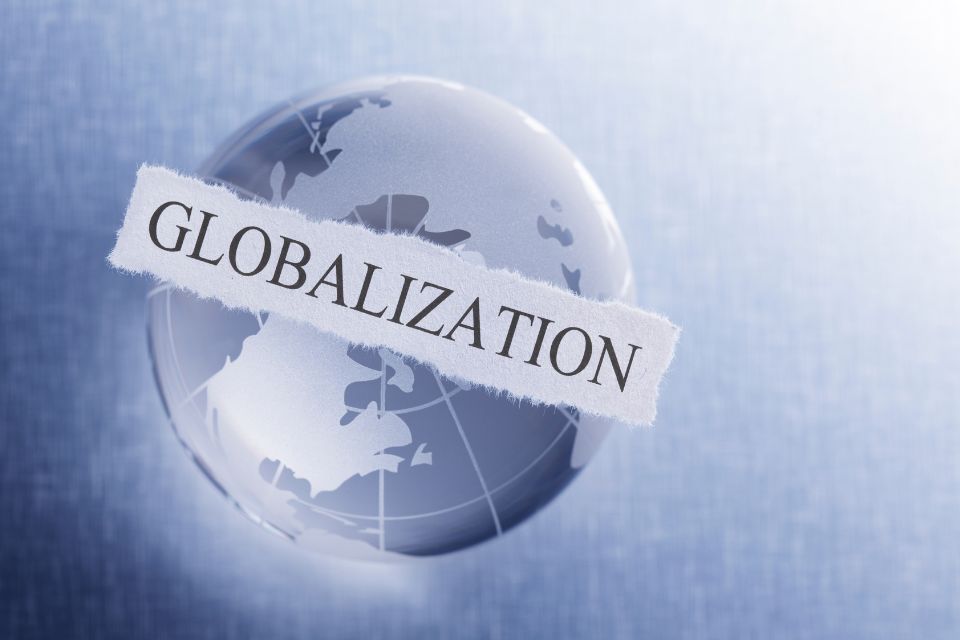 Pengertian Globalisasi, Ciri-Ciri, Dampak Negatif & Dampak Positifnya