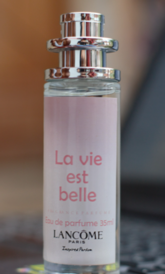 Review parfum thailand yang paling wangi untuk wanita