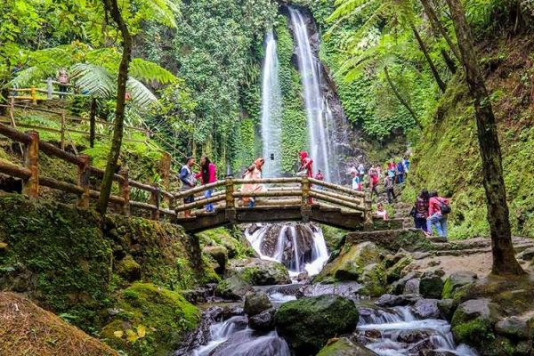 Air Terjun Pandan Wangi: Destinasi Wisata Alam yang Eksotis di Sumatera Barat