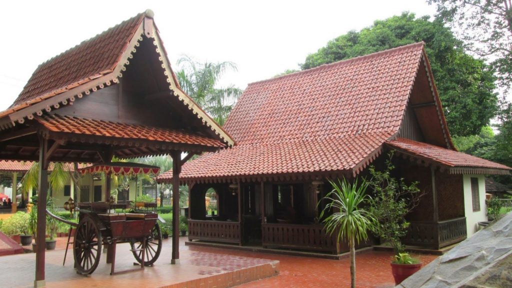 Rumah Adat DKI Jakarta “Kebaya”