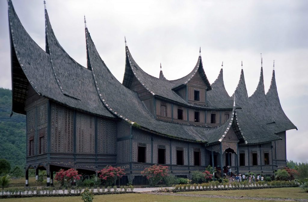 Rumah Adat Sumatera Barat “Gadang”