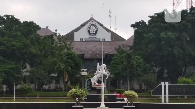 6. Universitas Diponegoro