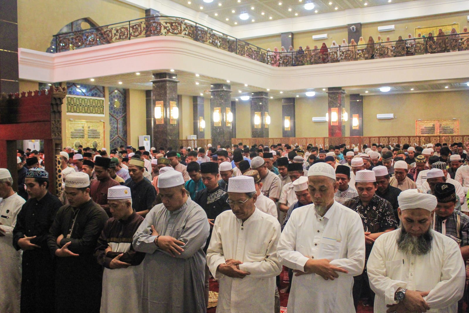 Bacaan Niat Sholat Tarawih Dan Tata Caranya, Shalat Sendiri/Berjamaah ...