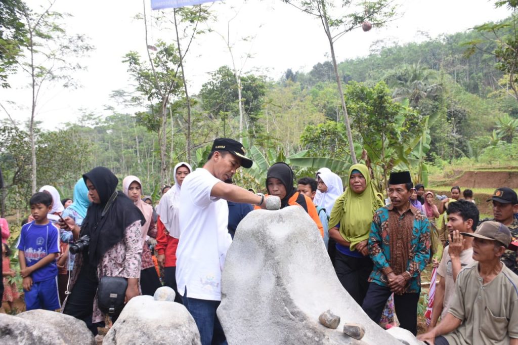 Batu Gamelan Batang