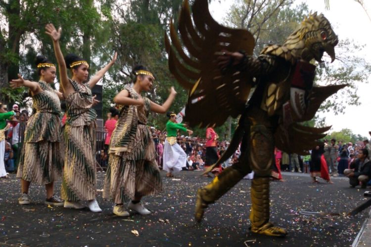 Contoh Soal Tentang Keragaman Suku Bangsa dan Budaya di Indonesia dan