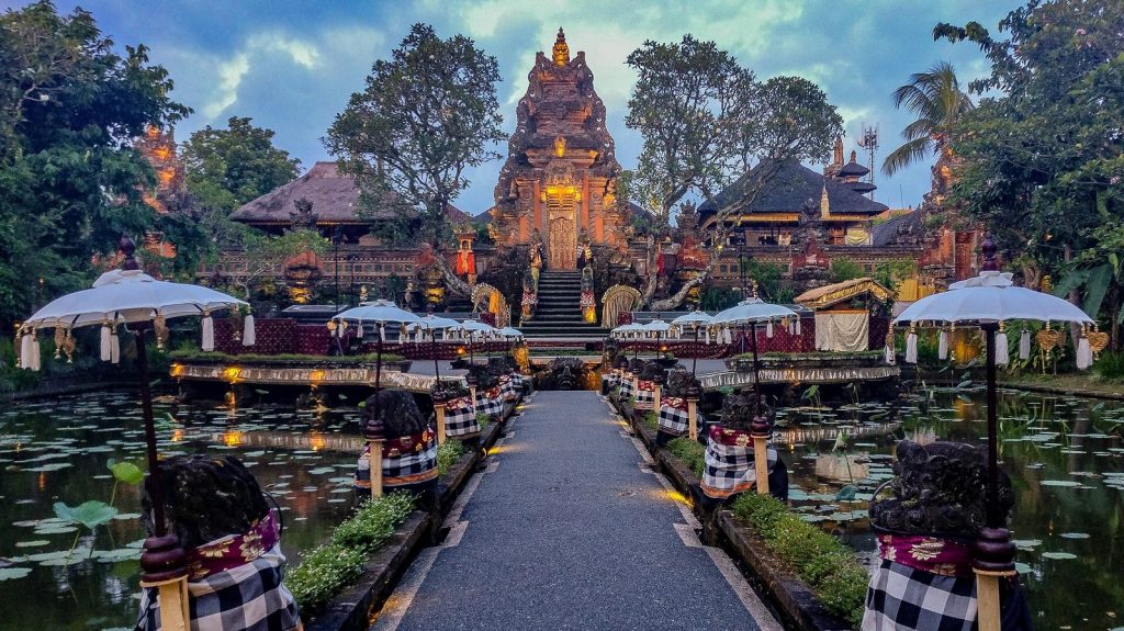 Pura Taman Sarawasti Ubud