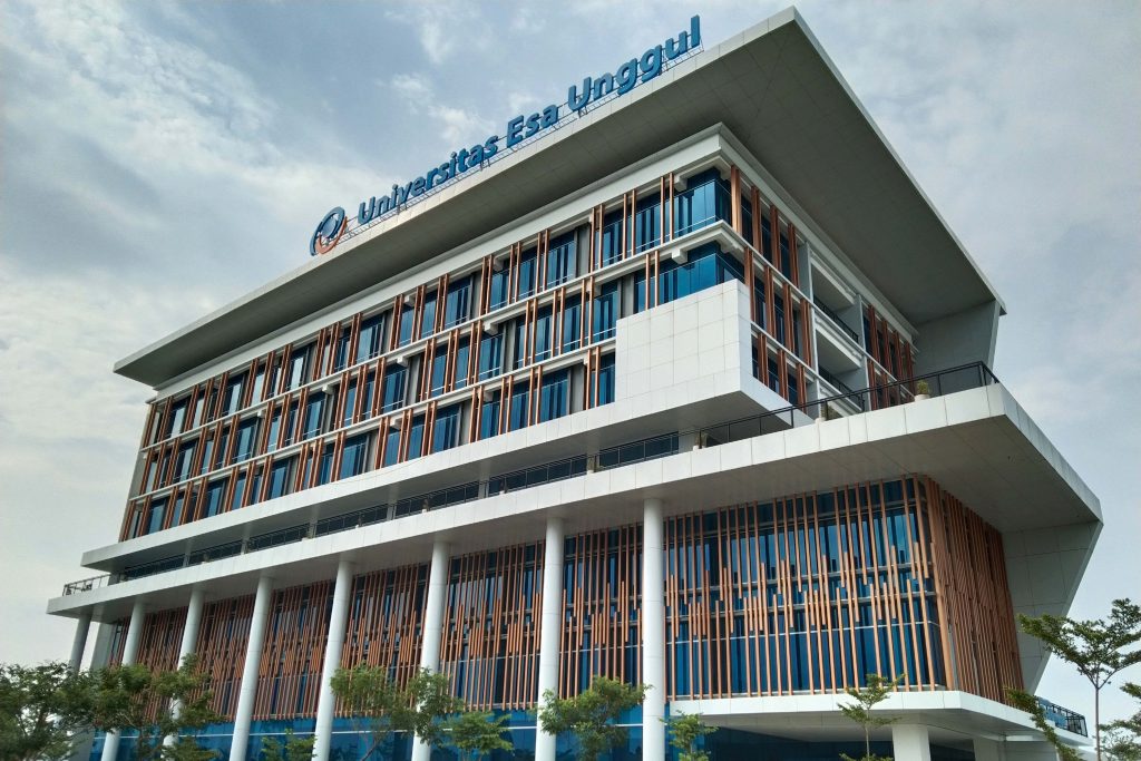 10 Peringkat Universitas Terbaik di Jakarta