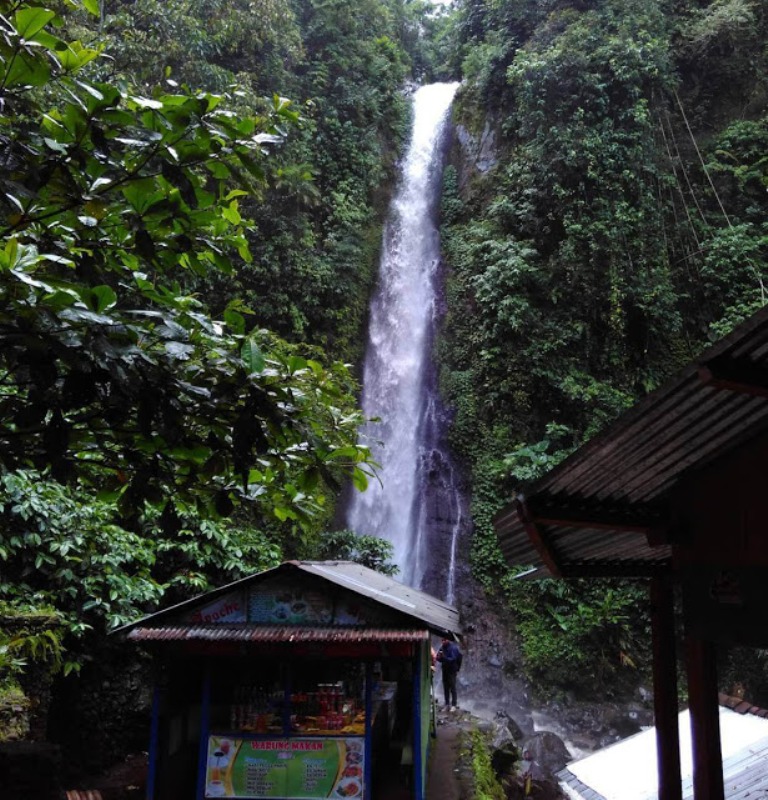 2. Air Terjun Montel