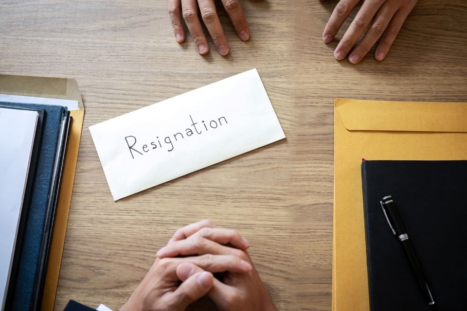 Contoh Surat Resign Kerja Karyawan dan Cara Membuatnya