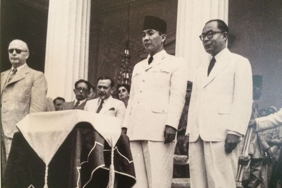 Contoh-contoh Cover Makalah Sejarah Indonesia yang Bisa Jadi Inspirasi 