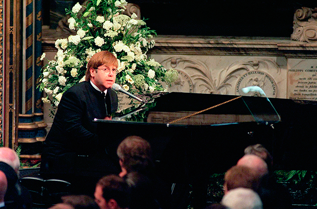 Elton John – Candle in the Wind