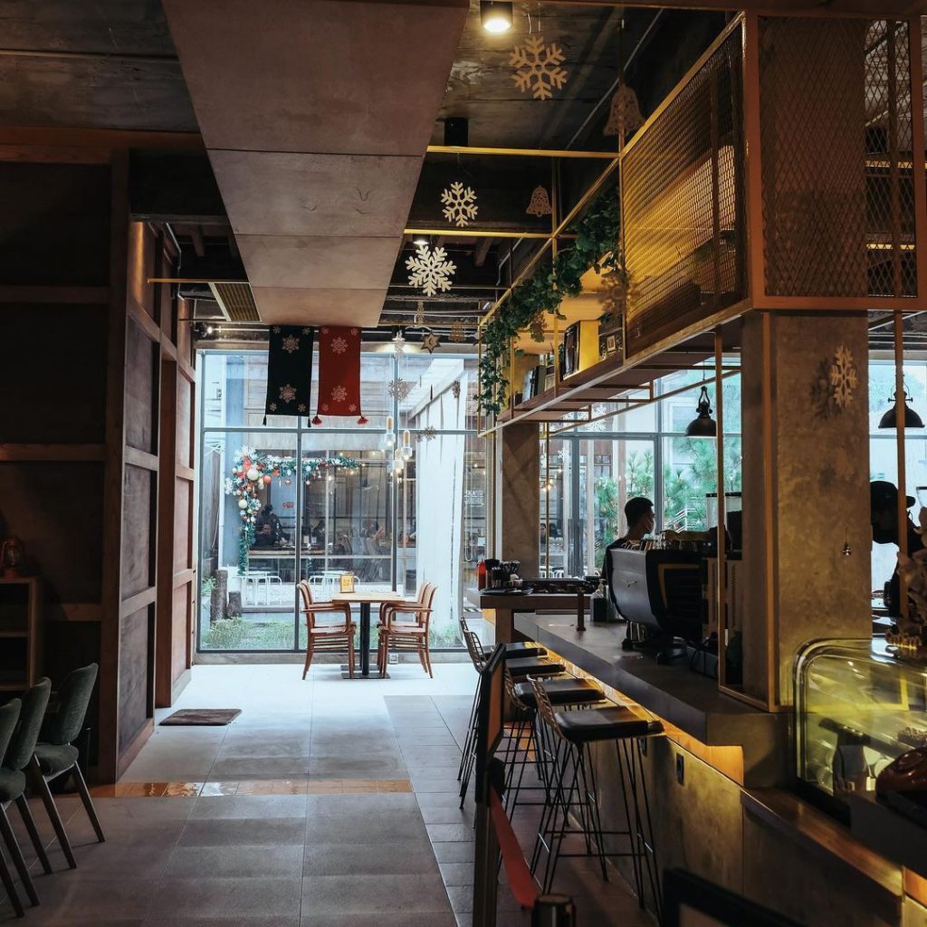 Tempat Nongkrong di Semarang - Antarakata Coffee