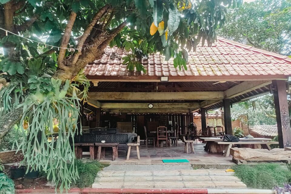 4 Tempat Makan di Depok Nuansa Alam yang Instagramable, View Bagus Banget!