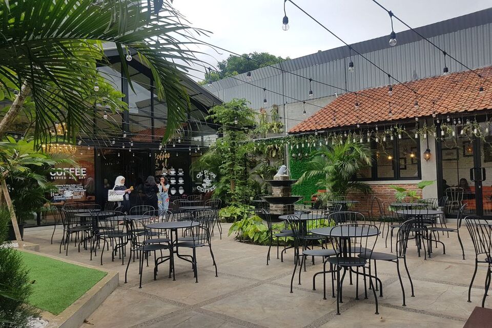 4 Tempat Makan di Depok Nuansa Alam yang Instagramable, View Bagus Banget!