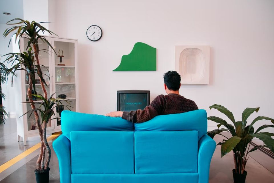 Inspirasi Desain Ruang TV Minimalis Cocok untuk Kumpul Bareng Keluarga