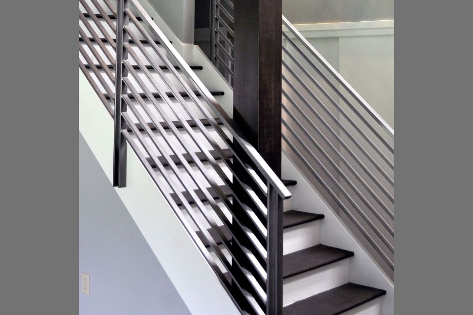 Inspirasi Model Railing Tangga Minimalis dari Bahan Kayu, Besi, Stainless dan Kaca