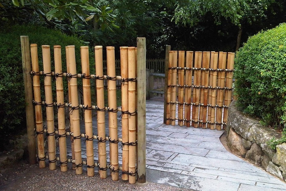 Ide Model Pagar Bambu Minimalis dan Sederhana﻿