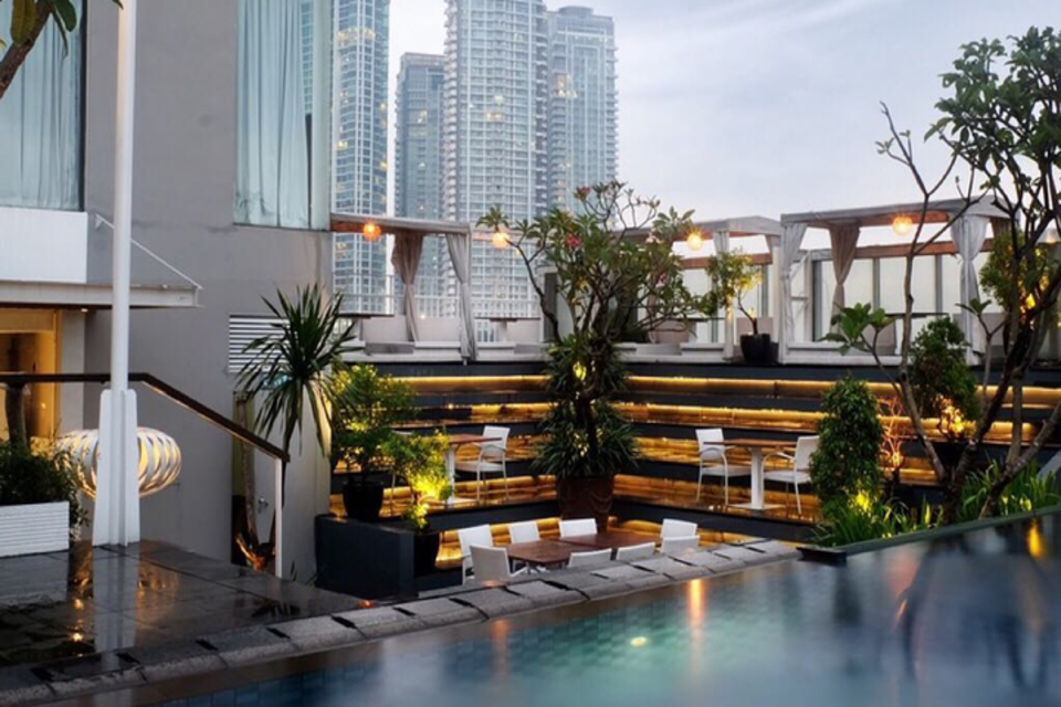 8 Cafe di Kemang yang Cocok untuk Nongkrong, Outdoor, Rooftop, dan Instagramable