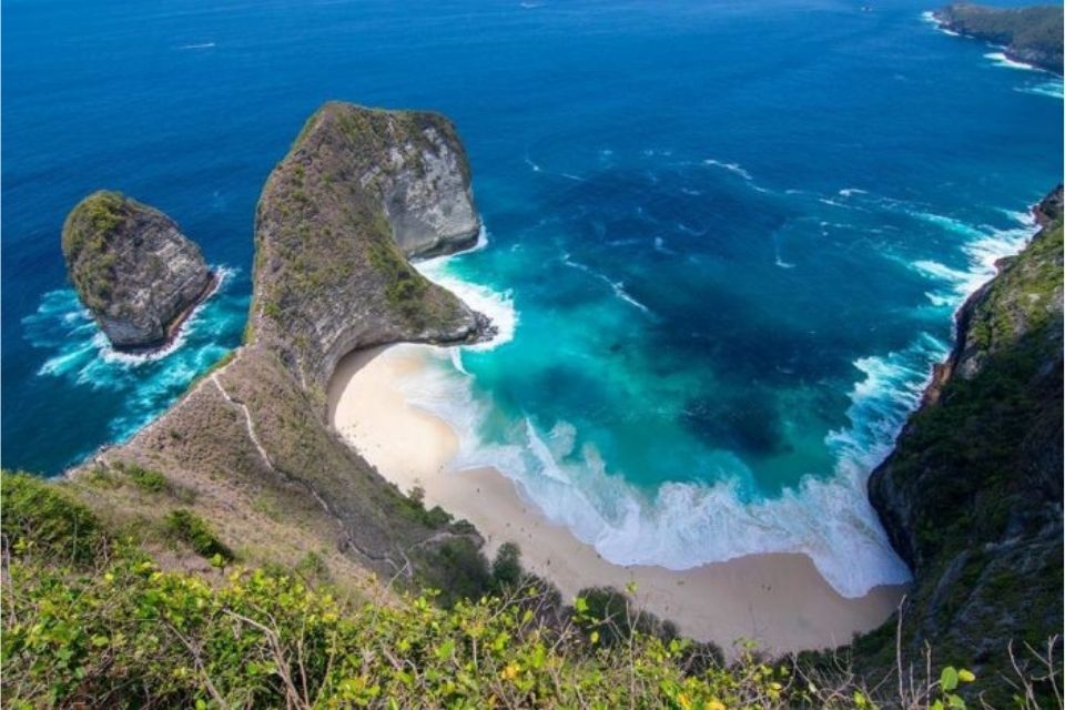 pantai terindah di indonesia beserta letaknya