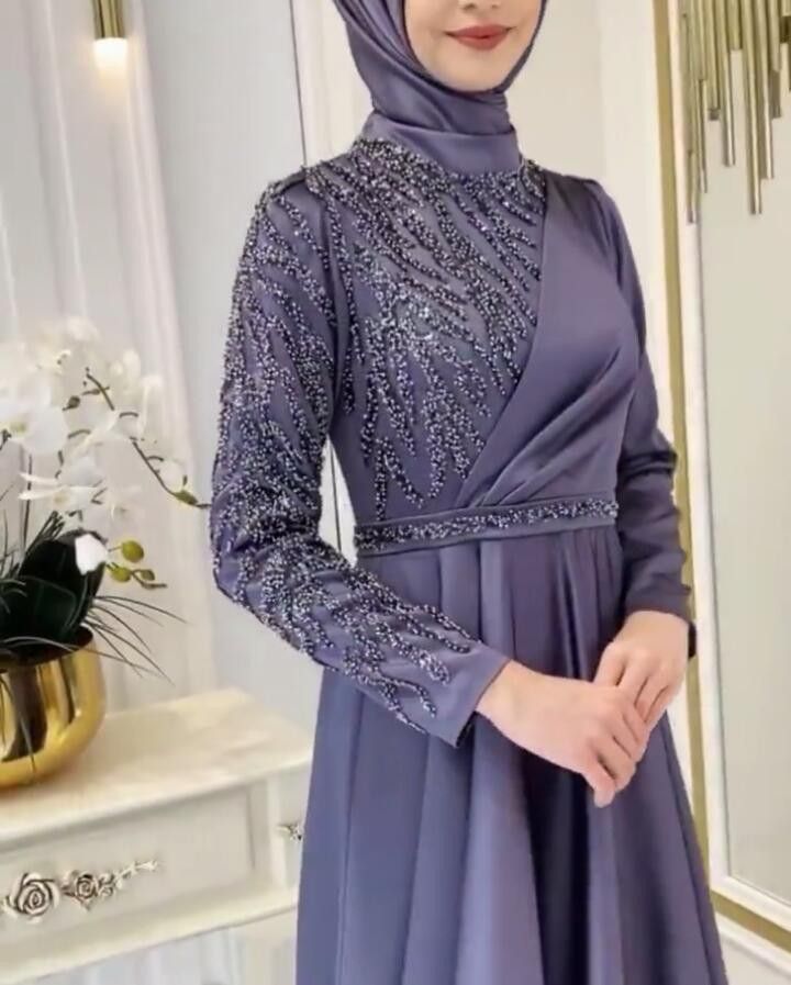 7 Model Gamis Brokat Kombinasi Satin Terbaru Yang Elegan 2023 – Blog