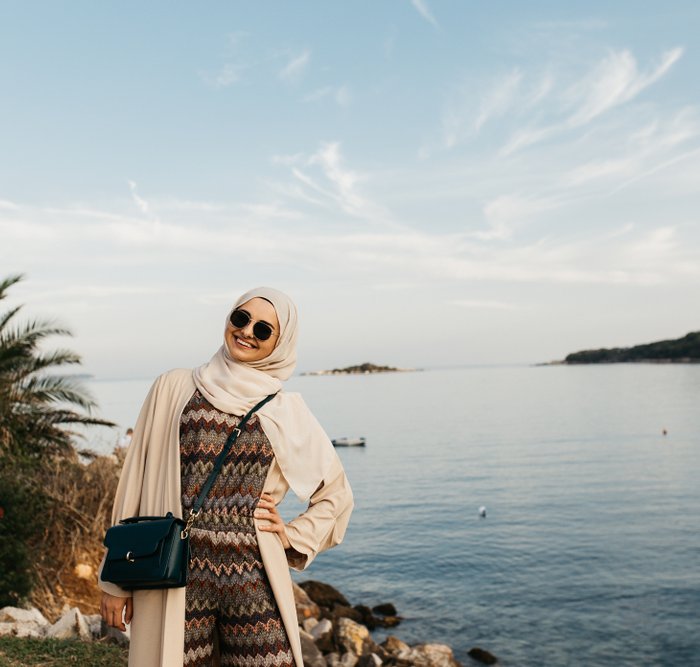 Ide Gaya Outfit ke Pantai Khusus untuk Hijabers