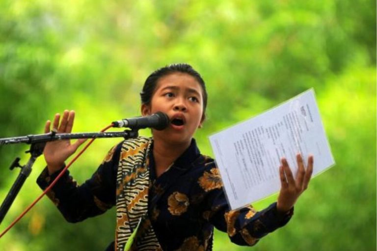 Contoh-contoh Geguritan Bahasa Jawa Tema Pendidikan dan Ilmu Singkat