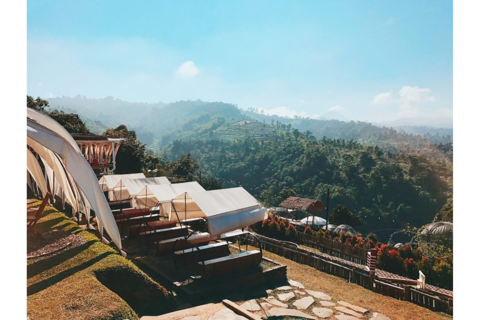 7 Tempat Nongkrong Alam di Bandung View Bagus dan Hits, Sudah Pernah Kesini