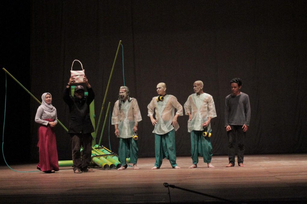 Contoh Teater Kontemporer dan Penjelasannya yang ada di Indonesia