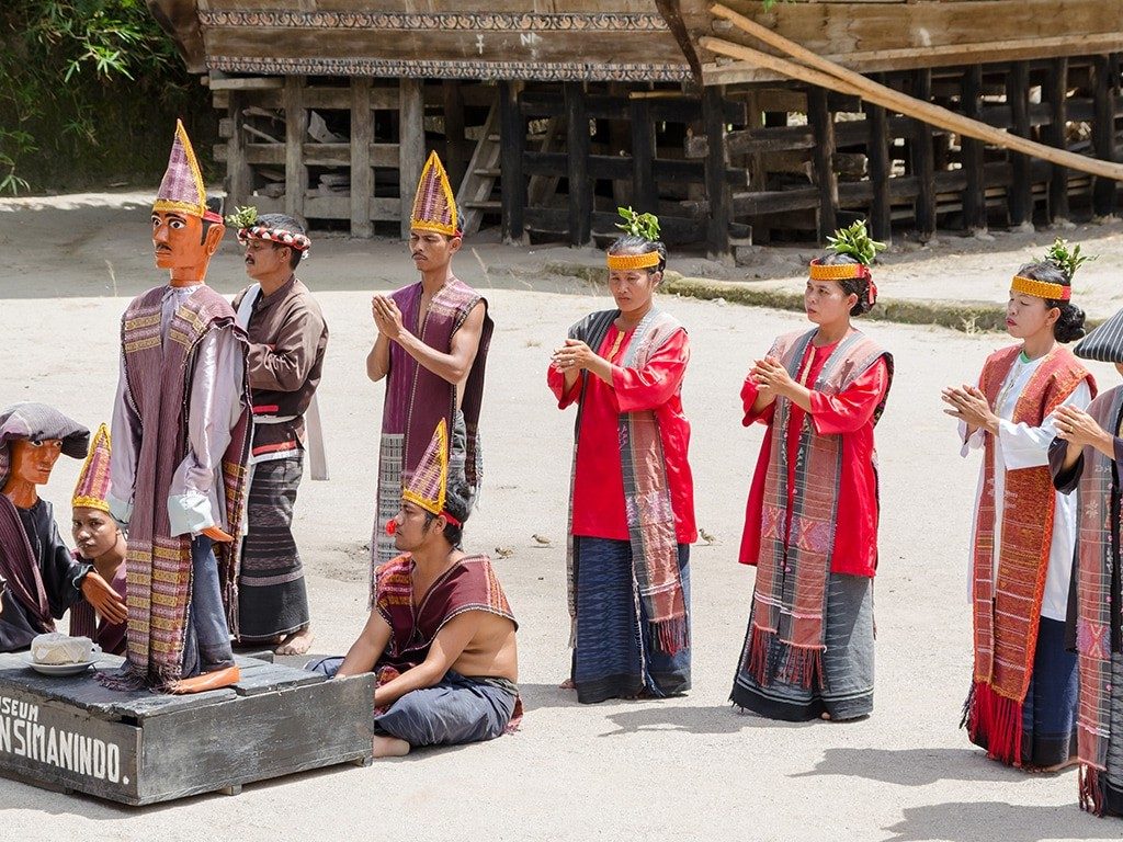 Tari Tortor (Sumatera Utara)