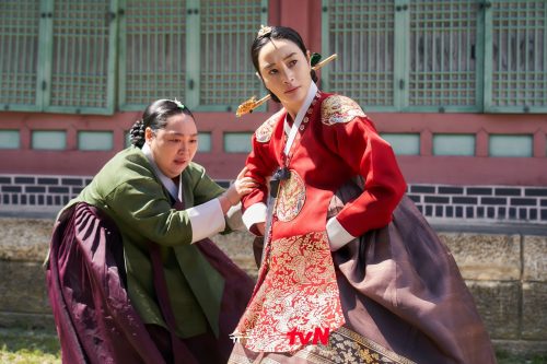 Nonton Under The Queen’s Umbrella Episode 7 dan 8 Bukan Drakorindo, Bioskopkeren, Kualitas HD