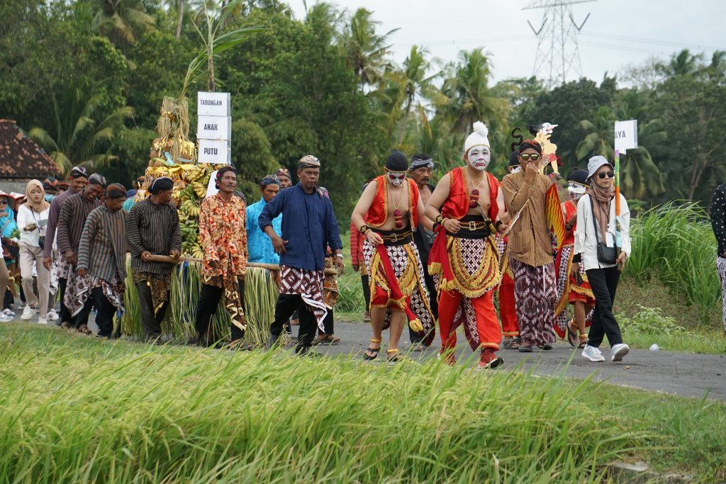 Peribahasa Jawa Tentang Kehidupan dengan Artinya Lengkap