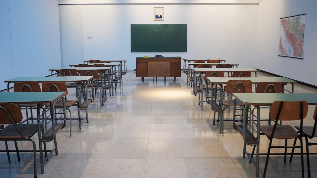 Contoh Deskripsi Catatan Wali Kelas di Rapor Siswa Sekolah Singkat