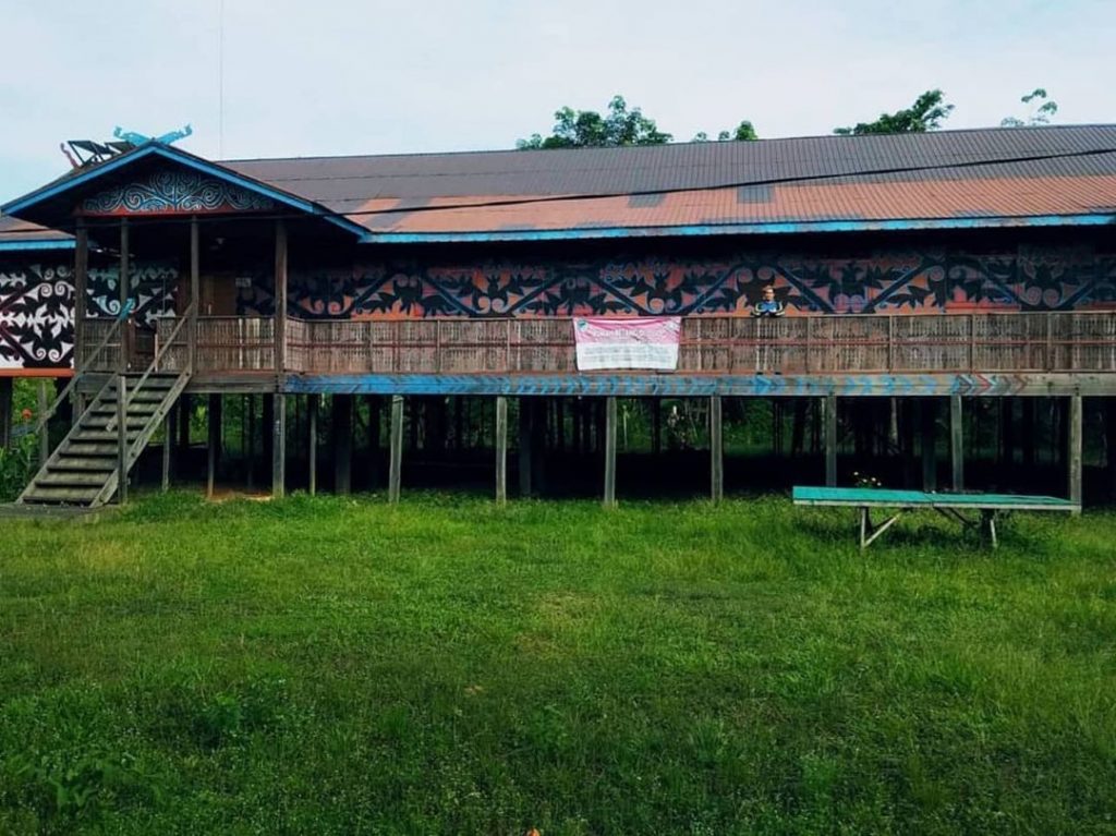 Rumah Adat Betang Muara Mea