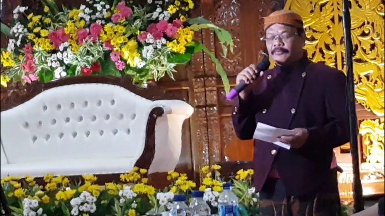 5 Contoh Teks MC Bahasa Jawa Singkat untuk Berbagai Acara Terbaru dan