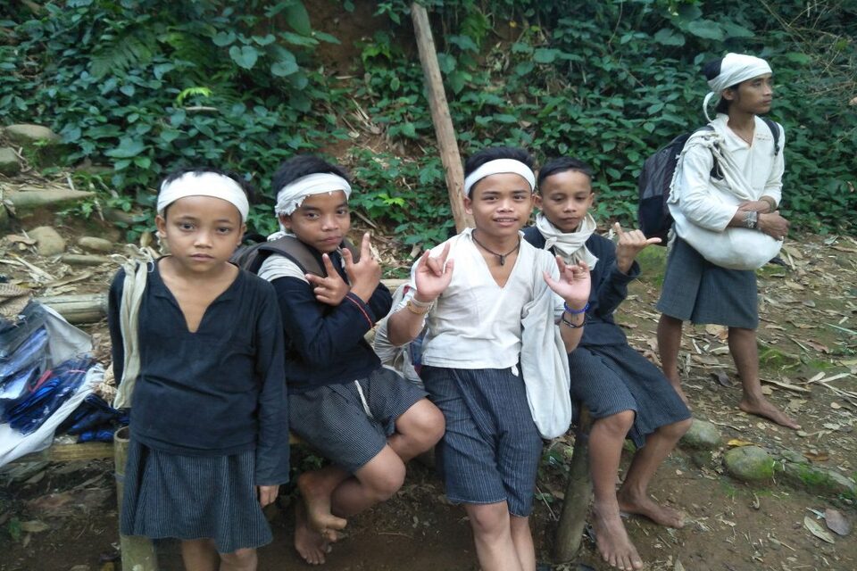 Pakaian Adat Baduy Dalam