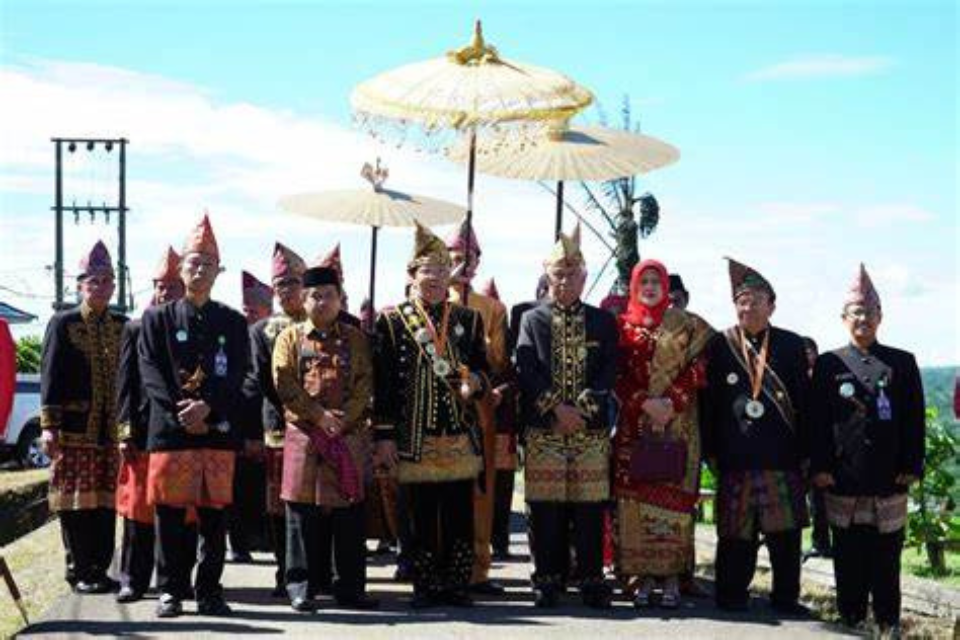 10 Suku-suku yang Ada di Pulau Sumatera beserta Penjelasannya