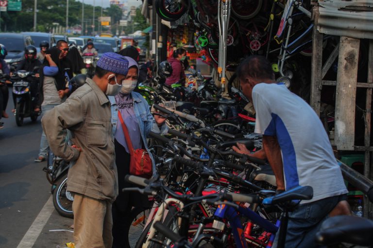 5 Contoh Teks Negosiasi Jual Beli Sepeda, Tanah, dan Tanaman Singkat