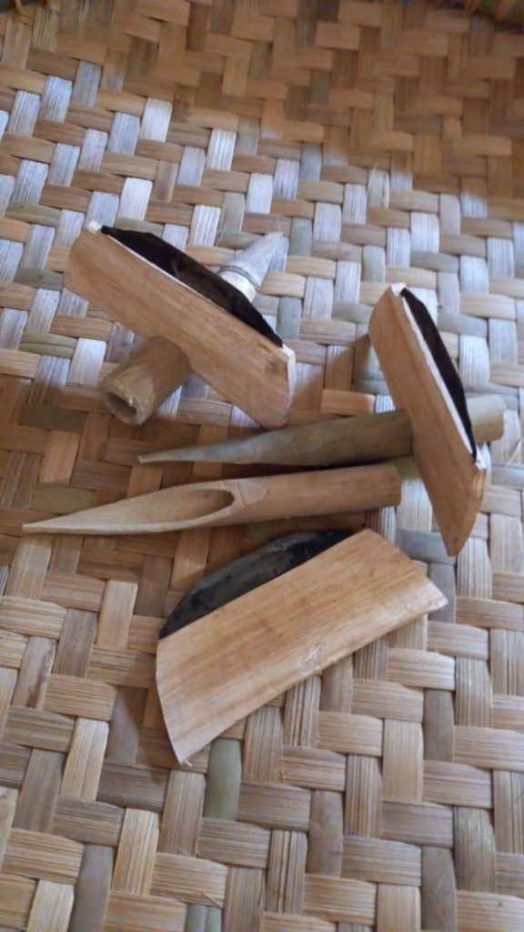 5. Ani-Ani (Ketam)