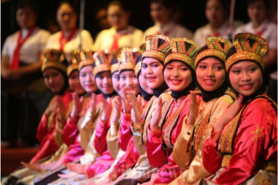 10 Suku-suku yang Ada di Pulau Sumatera beserta Penjelasannya