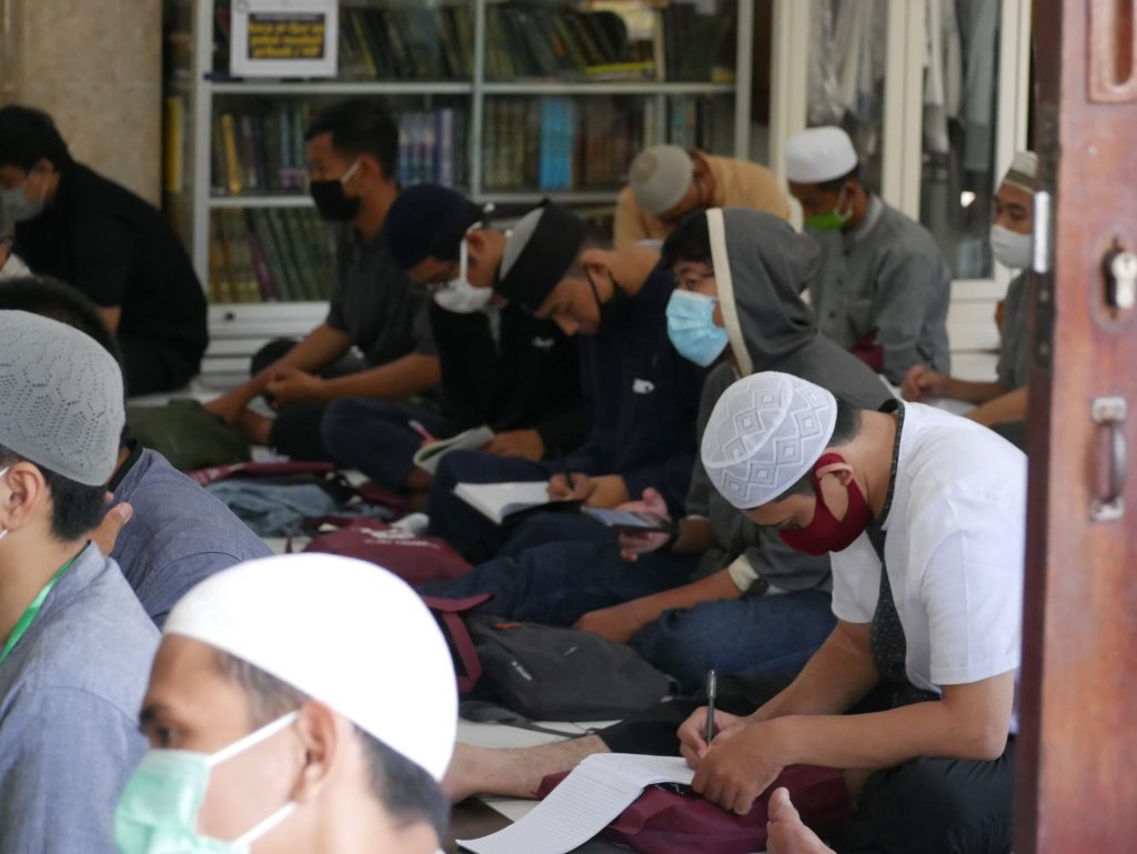 Contoh Mukadimah Pidato Singkat Islami untuk Pemula dan Mudah Dihafal