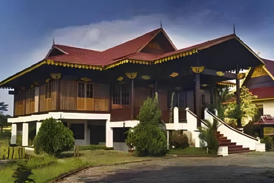 Rumah Selaso Jatuh Kembar Riau