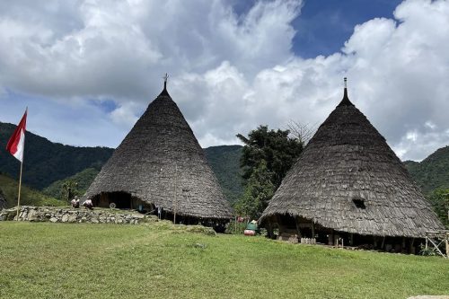 8 Keunikan Bagian-Bagian Rumah Adat Mbaru Niang Suku Manggarai Wae Rebo ...