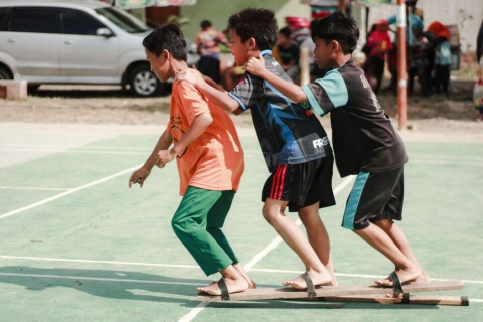 9 Contoh Kearifan Lokal di Bidang Pendidikan dan Sekolah Beserta Penjelasannya